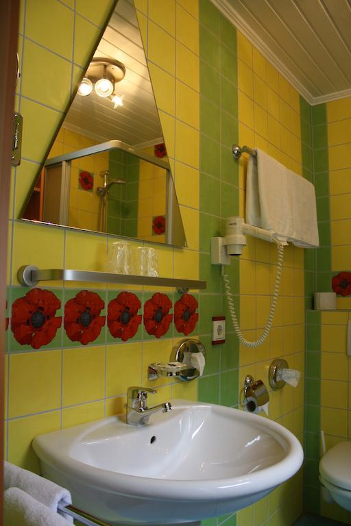 וילינגן Hotel Garni Elegant מראה חיצוני תמונה