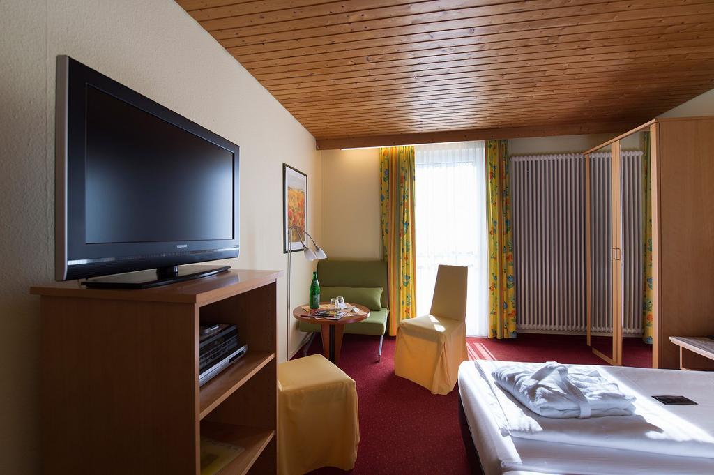 וילינגן Hotel Garni Elegant חדר תמונה